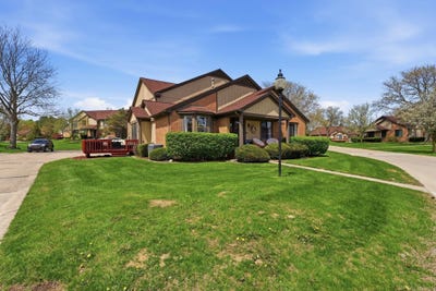 /international/us/279-meadow-bridge-rochester-hills-mi-110108107519/