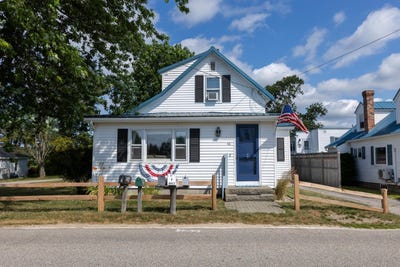 /international/us/46-jones-creek-drive-scarborough-me-110101046976/