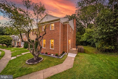 /international/us/9735-lakepointe-drive-burke-va-110120039330/