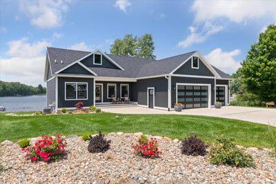 /international/us/61436-crystal-beach-drive-sturgis-mi-110100088644/