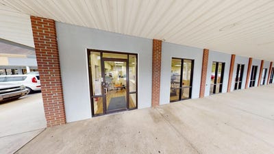 /international/us/5150-rt-60-suite-111-barboursville-wv-110102882471/