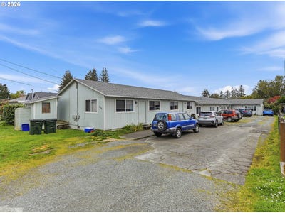 /international/us/1035-w-11th-st-coquille-or-110106752688/