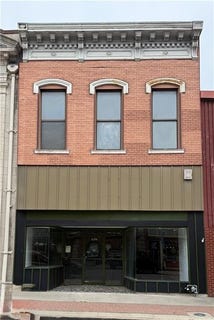 /international/us/428-delaware-street-leavenworth-ks-110107651746/