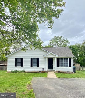 /international/us/121-hoyt-street-fredericksburg-va-110108300423/