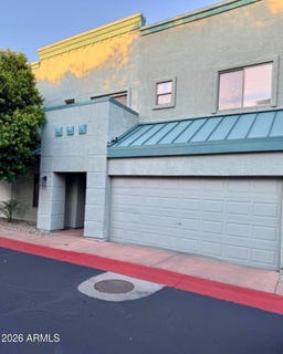 /international/us/2027-e-university-drive-tempe-az-110108476157/