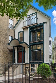 /international/us/3053-n-seminary-avenue-chicago-il-110108479112/