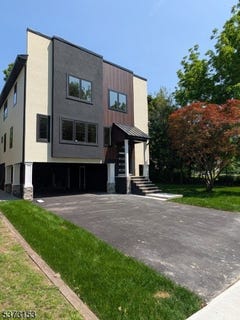 /international/us/429-riverside-ave-rutherford-boro-nj-110101074045/