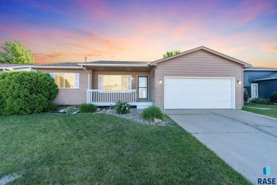 /international/us/529-s-whitewood-ave-sioux-falls-sd-110108883414/