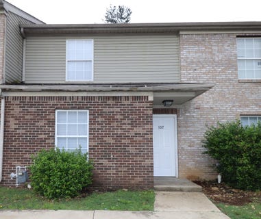 /international/us/107-floyd-court-nicholasville-ky-110108909942/