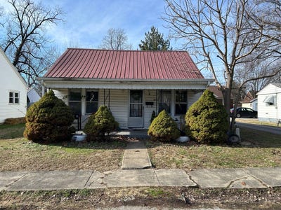 /international/us/307-ne-2nd-st-fairfield-il-110096704139/