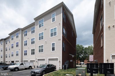 /international/us/9583-center-street-manassas-va-110100119324/