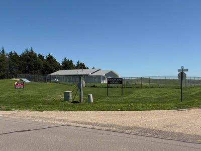 /international/us/44003-road-801-broken-bow-ne-110097583684/