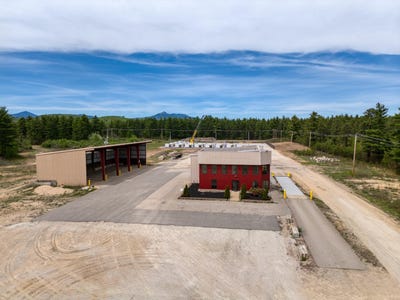 /international/us/563-plains-road-tamworth-nh-110108491543/