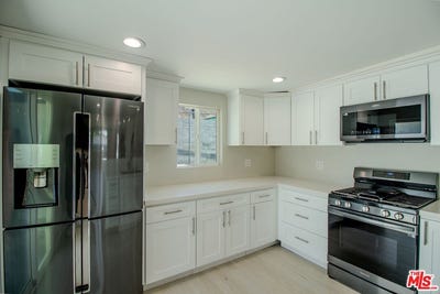 /international/us/12100-adelphia-ave-san-fernando-ca-110119294326/