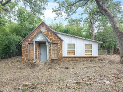 /international/us/203-e-9th-street-shady-shores-tx-110100204723/