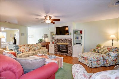 /international/us/306-esplanade-place-chesapeake-va-110107583811/