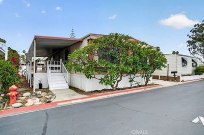 /international/us/24922-muirlands-boulevard-lake-forest-ca-110107986831/