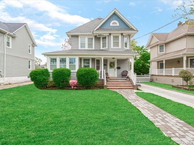/international/us/28-union-place-lynbrook-ny-110107850498/