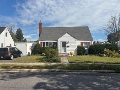 /international/us/75-underhill-avenue-hicksville-ny-110120583296/