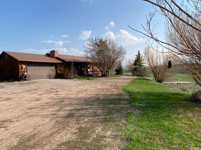 /international/us/2406-smokey-canyon-auburn-wy-110078785035/