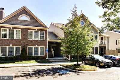 /international/us/12010-ridge-knoll-drive-fairfax-va-110108974654/