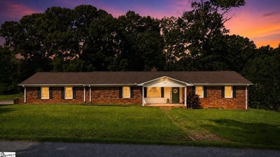 /international/us/220-millwood-lane-wellford-sc-110109086684/