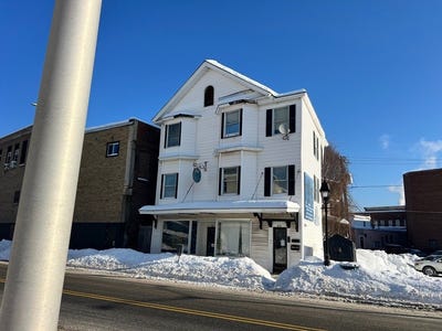 /international/us/89-exchange-street-athol-ma-110106616723/