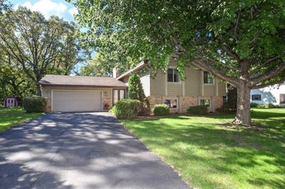 /international/us/824-benton-street-anoka-mn-110120451323/