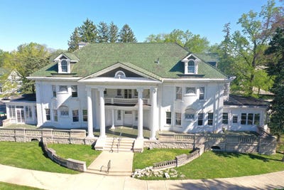 /international/us/1300-w-university-avenue-muncie-in-110107781874/