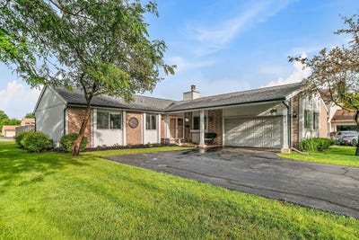 /international/us/615-lakeview-court-roselle-il-110108783046/