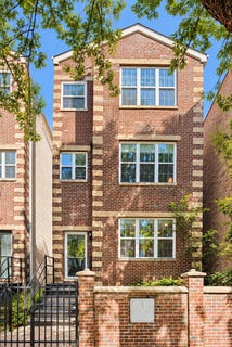 /international/us/2710-w-haddon-avenue-chicago-il-110110405205/