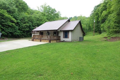 /international/us/255-hilton-hollow-road-hager-hill-ky-110099127155/