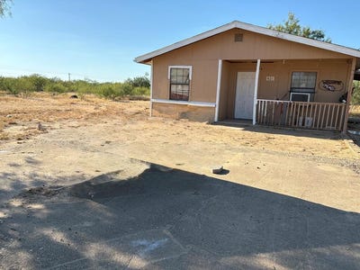 /international/us/421-las-tobia-dr-carrizo-springs-tx-110101006798/