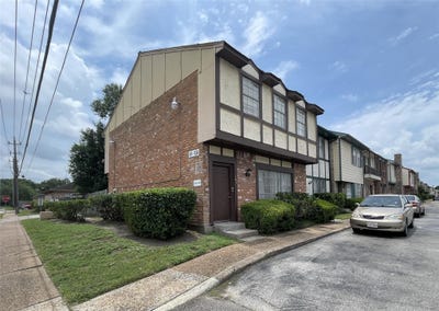 /international/us/-104-7700-creekbend-dr-houston-tx-110101113296/
