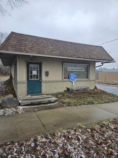 /international/us/402-n-superior-street-albion-mi-110105899967/