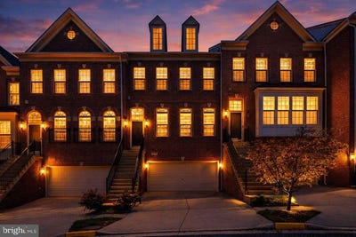 /international/us/9179-furey-road-lorton-va-110108411480/