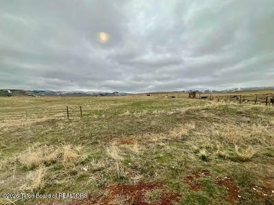 /international/us/140-jones-10446-county-road-315-lane-labarge-wy-110107785609/