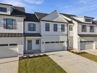 /international/us/300-provence-way-greenville-nc-110109471124/