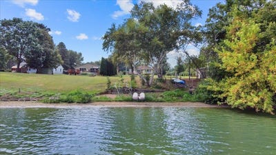 /international/us/4090-highland-avenue-white-bear-lake-mn-110109974447/