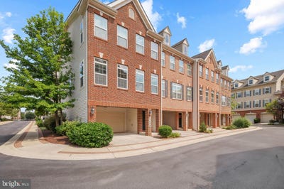 /international/us/13408-roberts-tavern-court-clarksburg-md-110101200506/