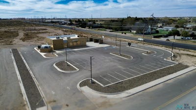 /international/us/1615-w-millen-drive-hobbs-nm-110107261717/