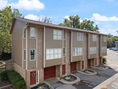 /international/us/1865-n-scull-creek-drive-fayetteville-ar-110108714404/