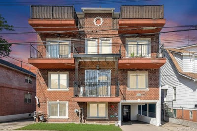 /international/us/40-38-194th-street-bayside-ny-110105979812/