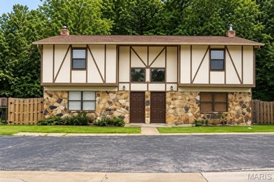 /international/us/4061-country-club-drive-imperial-mo-110120751853/