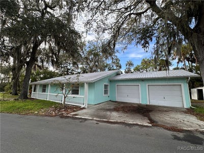 /international/us/11441-w-priest-lane-homosassa-fl-110101333275/