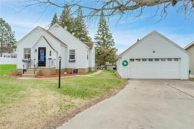 /international/us/816-nw-9th-street-grand-rapids-mn-110108348717/