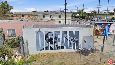 /international/us/11003-compton-ave-los-angeles-ca-110107462767/