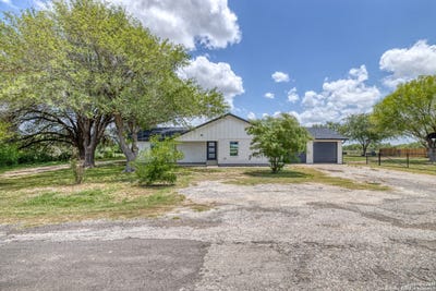 /international/us/121-cr-367-uvalde-tx-110100420522/