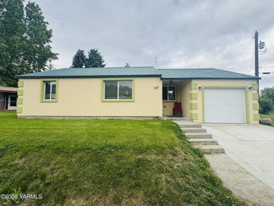 /international/us/107-w-first-ave-granger-wa-110108538417/