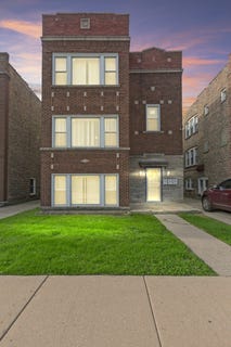 /international/us/323-memorial-drive-calumet-city-il-110107697003/